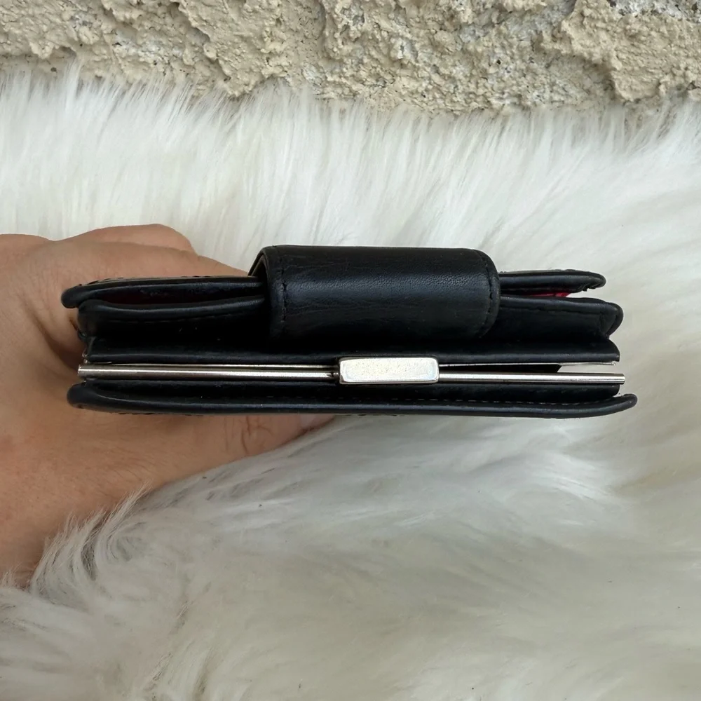 CHANEL Cambon line bi fold quilted leather compact wallet - Picture 14 of 17